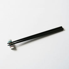 Load image into Gallery viewer, Kutani Yaki Mini chopstick rest with vertical stripes design in Kutani five colors