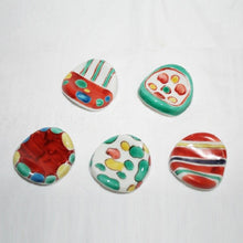 Load image into Gallery viewer, Kutani Yaki Hand-painted Japanese and Western Tableware Oval-shaped Chopstick Rests (Set of 5)