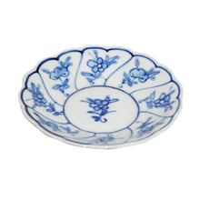Load image into Gallery viewer, Kutani Yaki Hand-painted Kutani Ware, Western-style Tableware 9cm Dish with Design of Azalea