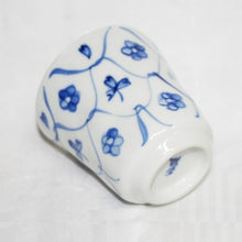 Load image into Gallery viewer, Kutani Yaki Ware Hand-Drawn Japanese & Western Tableware Teacup with Design of Hand-raised Amime Flowers