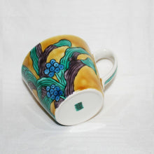 Load image into Gallery viewer, Kutani Yaki ware, Hand-painted Japanese and Western Tableware, Mug with Mannen Blue Design