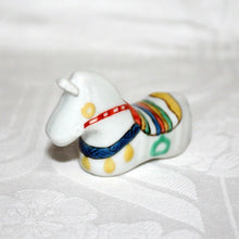 Load image into Gallery viewer, Kutani Yaki Ware Hand-Drawn Japanese and Western Tableware Komagata Chopstick Stand