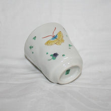 Load image into Gallery viewer, Kutani Yaki Hand-Drawn Japanese and Western Tableware, Teacup with Butterfly Design