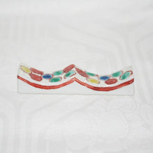 Load image into Gallery viewer, Kutani Yaki ware, Hand-painted Japanese and Western Tableware, Polka-dot design, Chopstick rest