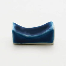 Load image into Gallery viewer, Checkerboard chopstick rest with five-color design (blue)