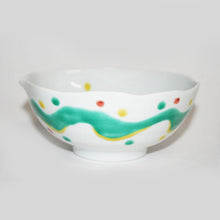 Load image into Gallery viewer, Kutani Yaki Hand-painted Kutani Ware, Japanese and Western Tableware, Medium Bowl with Polka-dot Yoroke Design