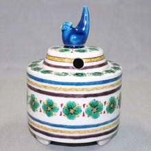 Load image into Gallery viewer, Kutani Yaki Ware Incense burner with hand-painted birds