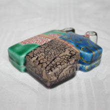 Load image into Gallery viewer, Kutani Yaki Hand-painted Kutani ware Incense burner in the shape of a hina