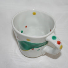 Load image into Gallery viewer, Kutani Yaki Ware Hand-Drawn Japanese & Western Tableware Mug with Design of Polka Dots