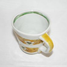 Load image into Gallery viewer, Kutani Yaki Ware Hand-Drawn Japanese & Western Tableware Mug with White Flower Design