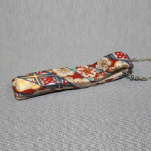 Load image into Gallery viewer, Kutani Yaki porcelain accessories - Hand-painted pendant with woven brocade design