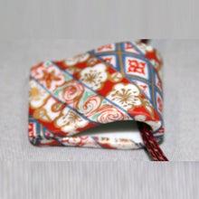 Load image into Gallery viewer, Kutani Yaki Hand Painted Kutani Yakiyaki Square Pendant