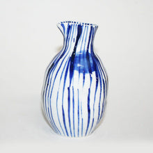 Load image into Gallery viewer, Tokutori (Japanese sake bottle)