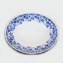 Load image into Gallery viewer, Kutani Yaki Hand-painted Kutani Ware 27cm Oval Chrysanthemum Bowl with Design of Plants and Flowers