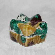 Load image into Gallery viewer, Kutani Yaki Hand-painted Kutani ware incense burner in the shape of a kikyo