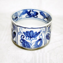 Load image into Gallery viewer, Kutani Yaki Hand-painted Kutani Ware with Design of Flowers and Grasses