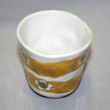 Load image into Gallery viewer, Kutani Yaki Hand-painted Kutani Yaki porcelain teacups with a white flower design