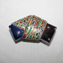 Load image into Gallery viewer, Kutani Yaki Hand-painted Kutani Ware Incense container with a design of Vienna