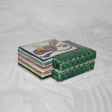 Load image into Gallery viewer, Kutani Yaki Ware Incense burner with pigeon wheel design, hand-painted