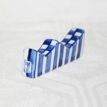 Load image into Gallery viewer, Kutani Yaki Hand-painted Kutani ware, calligraphy supplies, brush rest, brush rest with checkered design