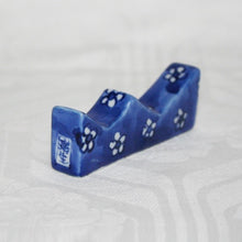 Load image into Gallery viewer, Kutani Yaki Hand-painted Kutani ware of calligraphy and painting, brush rest, brush rack with design of small plum tree