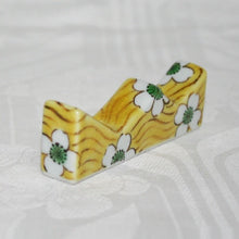 Load image into Gallery viewer, Kutani Yaki ware of hand-made intricate calligraphy supplies, brush rest, brush stand with flower design