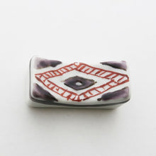 Load image into Gallery viewer, Chopstick rest with pebbled pattern (purple)