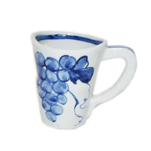 Load image into Gallery viewer, Kutani Yaki Hand-Drawn Japanese & Western Tableware Large Mug with Grape Design