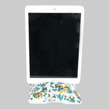 Load image into Gallery viewer, Kutani Yaki Tablet Stand with Karako Design (Ordered Item)