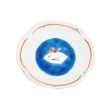 Load image into Gallery viewer, Dishes with a snow rabbit design 11.1cm