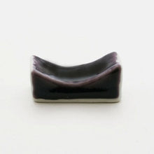 Load image into Gallery viewer, Checkerboard chopstick rest with five-color design (purple)