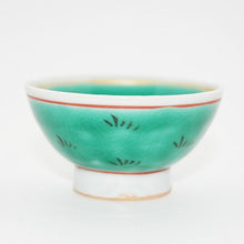 Load image into Gallery viewer, Kutani Yaki Hand-painted Kutani Ware Cup with Camellia Design