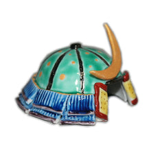 Load image into Gallery viewer, Kutani Yaki Hand-painted Kutani ware of an ornament, Kabuto decoration (with stand)