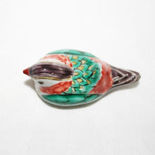 Load image into Gallery viewer, Kutani Yaki Hand-painted Kutani Ware, Japanese and Western Tableware, Oshidori-shaped chopstick rest (pair)