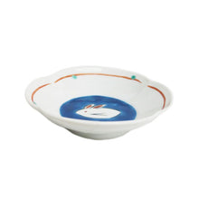 Load image into Gallery viewer, Dishes with a snow rabbit design 11.1cm