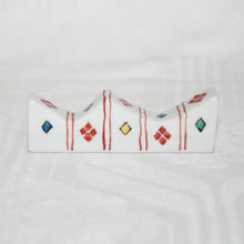 Load image into Gallery viewer, Kutani Yaki Hand-painted Kutani ware, calligraphy supplies, brush rest, brush rest with diamond design (chopstick rest)