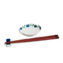Load image into Gallery viewer, Kutani Yaki Ware of Japan and Western Tableware 9cm Spit-Shaped Dish with Glacial Design