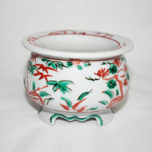Load image into Gallery viewer, Kutani Yaki Ware, Hand-painted Plant Pot, Design of pine, bamboo and plum in red overglaze enamels, No.3.5 round bowl