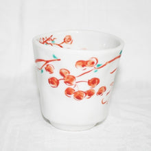 Load image into Gallery viewer, Kutani Yaki Hand-painted Kutani ware of Western and Japanese style, Teacup Set with Design of Yamakirai and Yamakirai