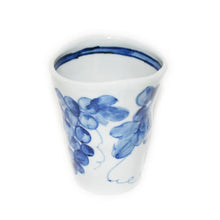 Load image into Gallery viewer, Kutani Yaki ware, Hand-painted Japanese and Western Tableware, Large Soju Cup with Design of Grapes