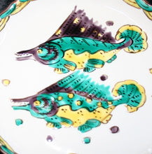 Load image into Gallery viewer, Kutani Yaki ware of Western style Hand-painted Rosanjin Utsuji 15cm Plate with Twin Fish Design