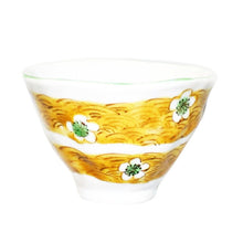 Load image into Gallery viewer, Kutani Yaki hand-drawn, Japanese foodware, tea bowl (Large) with white flower pattern