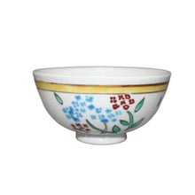 Load image into Gallery viewer, Kutani ware, 3-piece set for children with hydrangea design by Sanae

