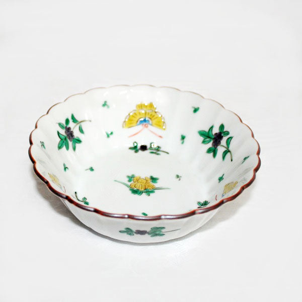Kutani Yaki Hand-painted Kutani Ware, 15cm Bowl with Butterfly Design