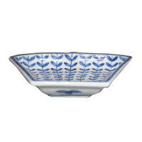 Load image into Gallery viewer, Kutani Yaki ware of Western style, hand-drawn fan-shaped dish with a design of young leaves in dye
