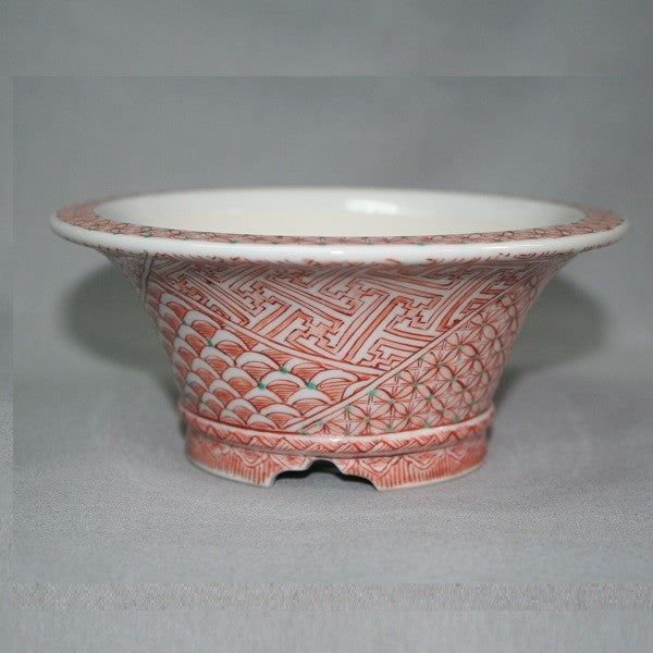 Kutani Yaki Hand-painted Kutani ware, Round Bowl No. 4, Small Design in Red