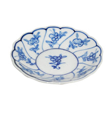 Load image into Gallery viewer, Kutani Yaki Hand-painted Kutani Ware, Western-style Tableware 9cm Dish with Design of Azalea
