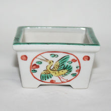 Load image into Gallery viewer, Kutani Yaki Hand-painted Kutani-Ware Plant Pot 6cmSquare Bowl with Crane Design
