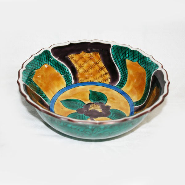 Kutani Yaki ware of hand-painted Japanese and Western tableware, large bowl with camellia design in blue