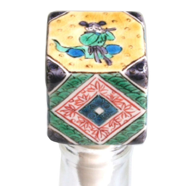 Kutani Yaki and Painted Kutani Wine Cap with Geometric Design